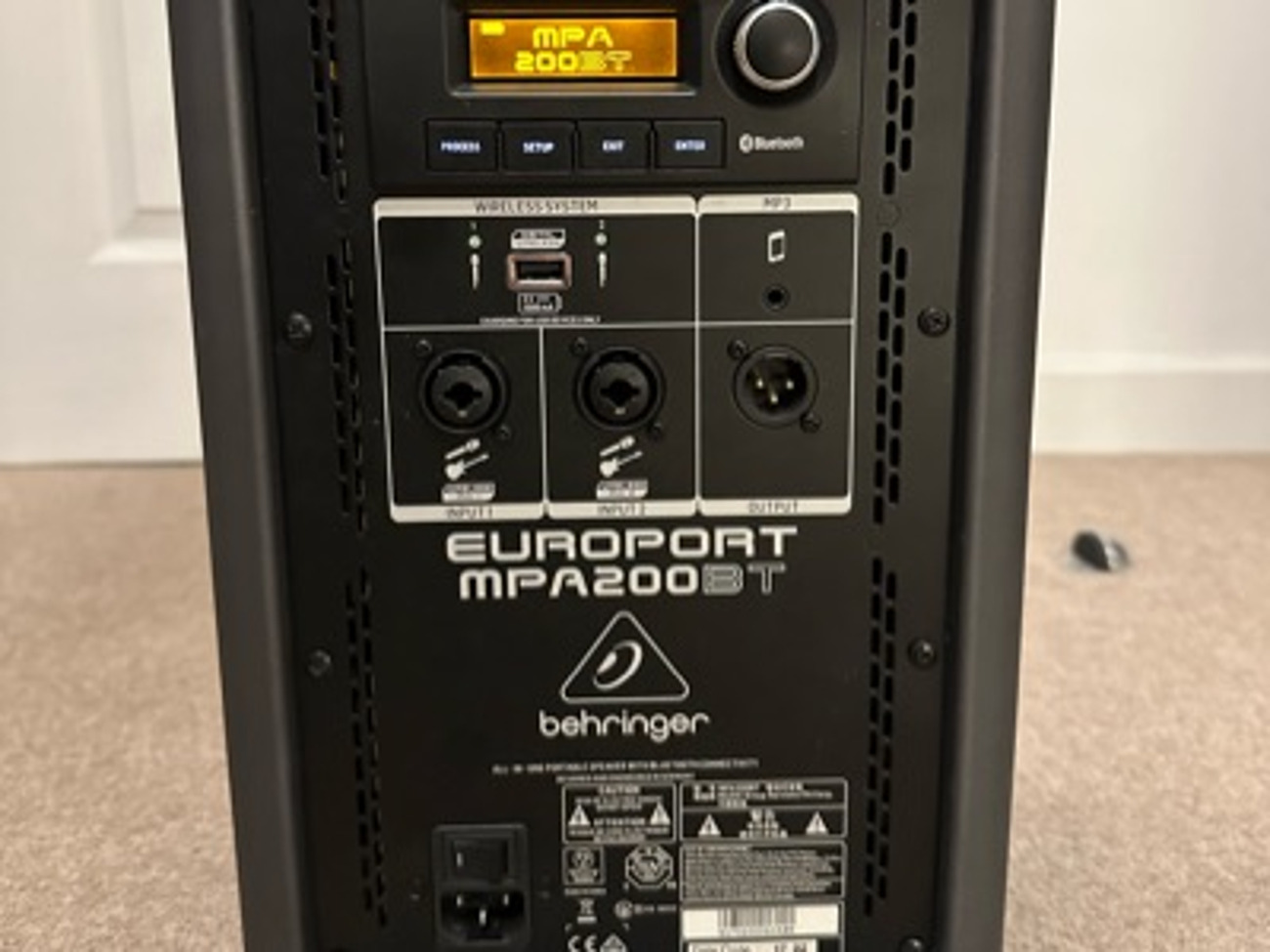 Behringer mpa200bt portable amplifier