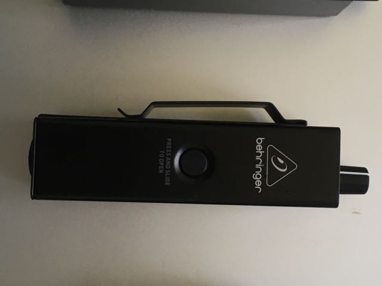 Behringer p2 iem x 2