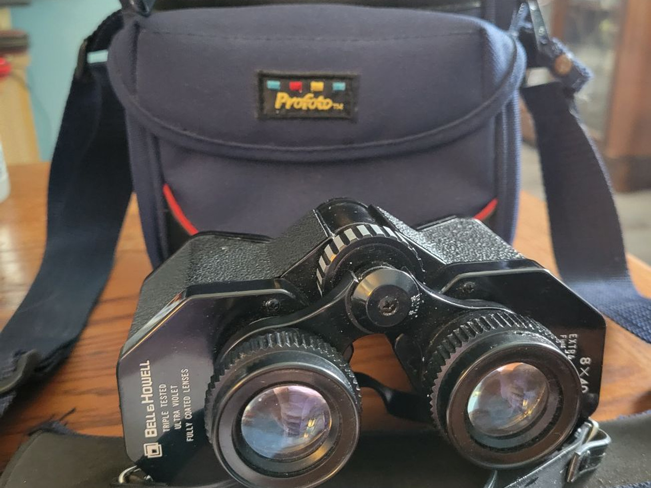 Bell 2024 & Howell 8 X 40 binoculars with case