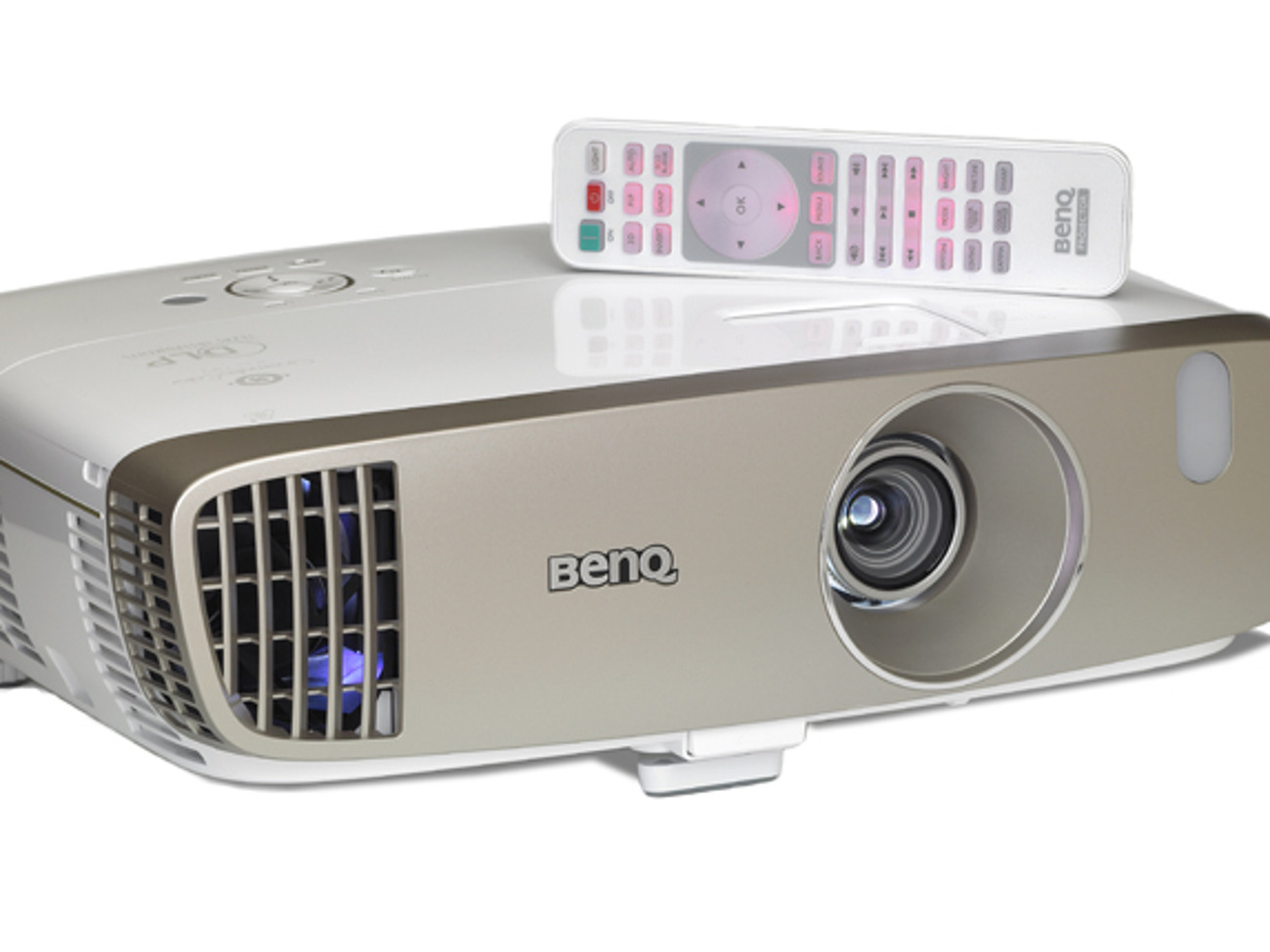 Benq w2000 cinema projector and screen