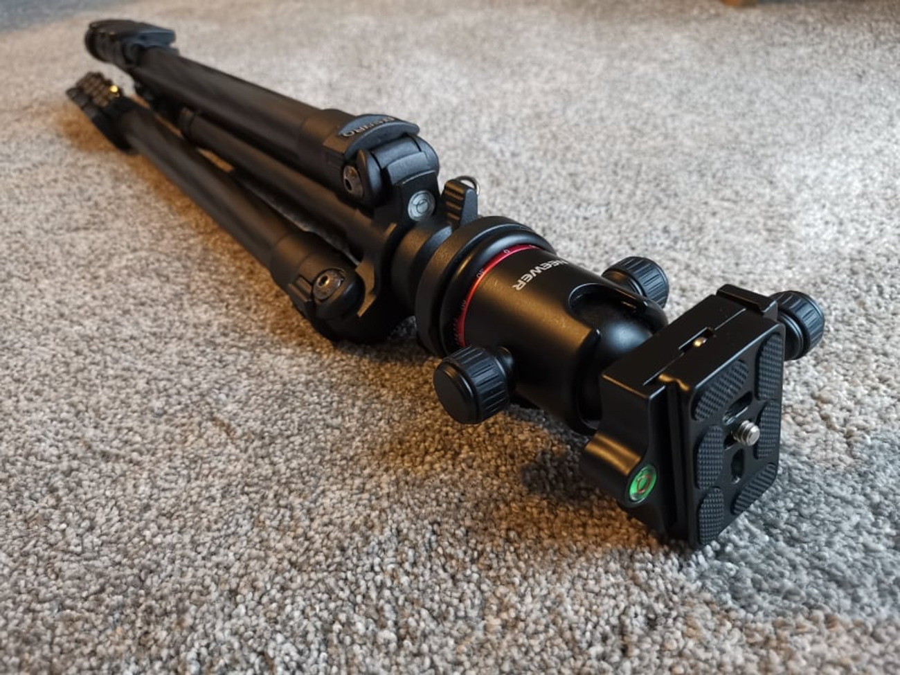 Benro tripod with ball head
