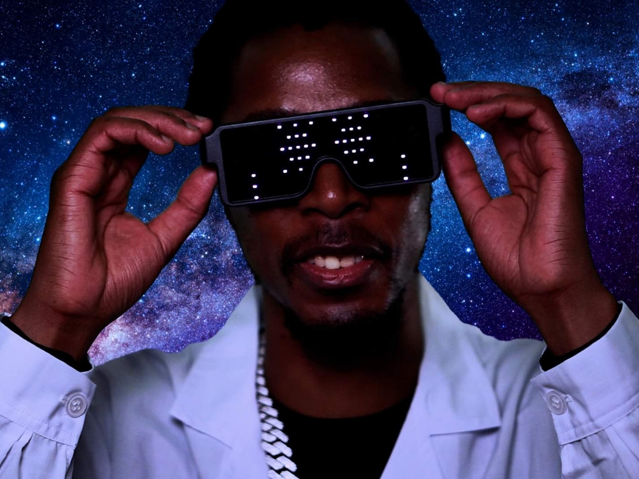 Big green screen with stand