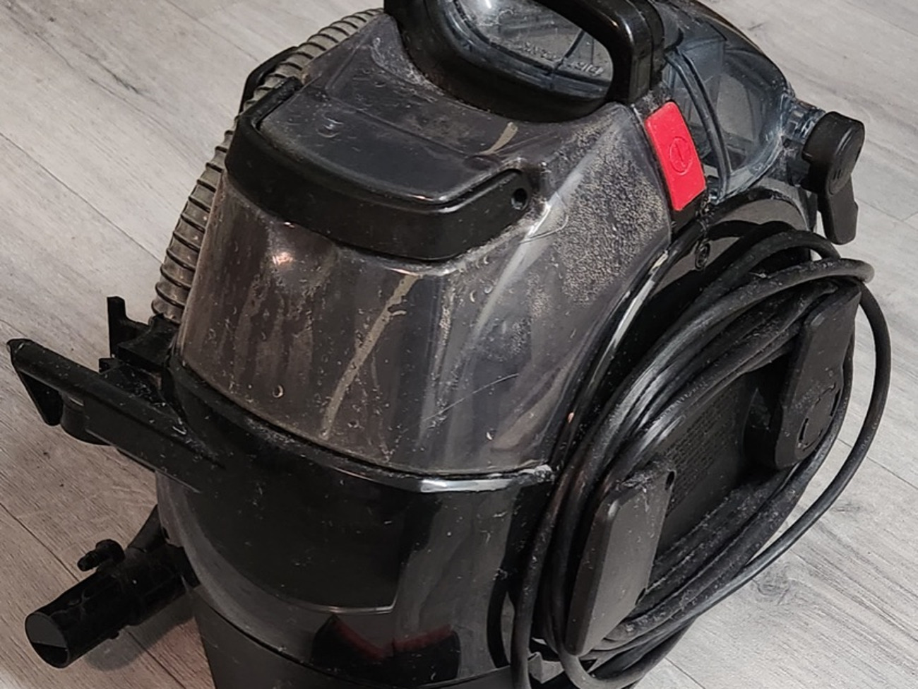 Bissel spotclean pro carpet cleaner