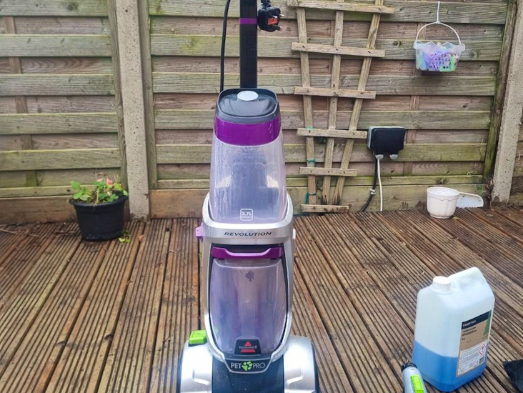 Bissell proheat 2x revolution pet pro upright carpet cleaner