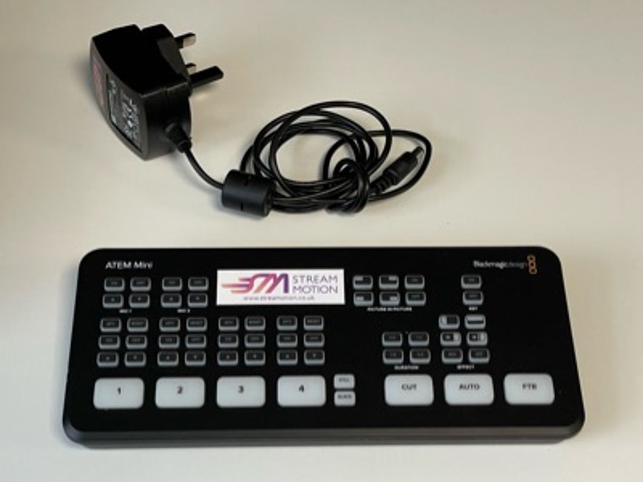 Blackmagic atem mini camera switcher hdmi 