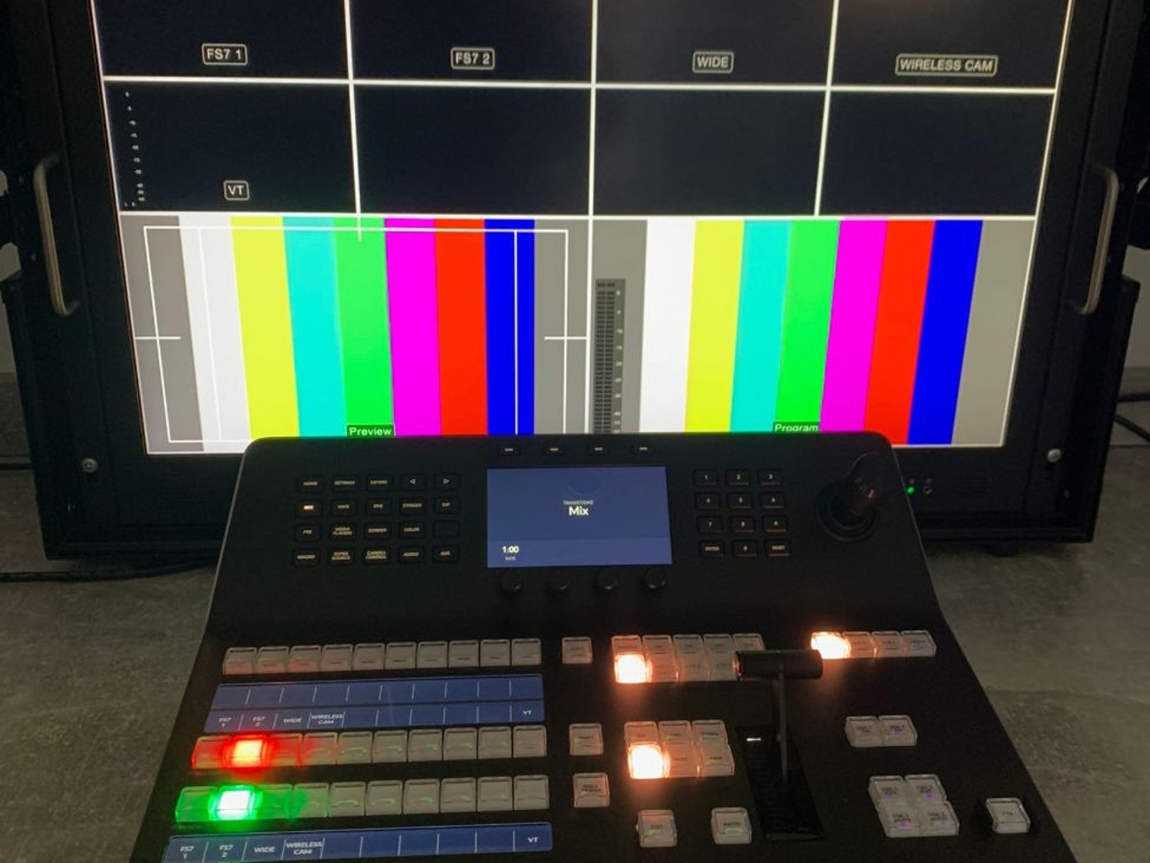 Blackmagic design atem 1 m/e advanced panel