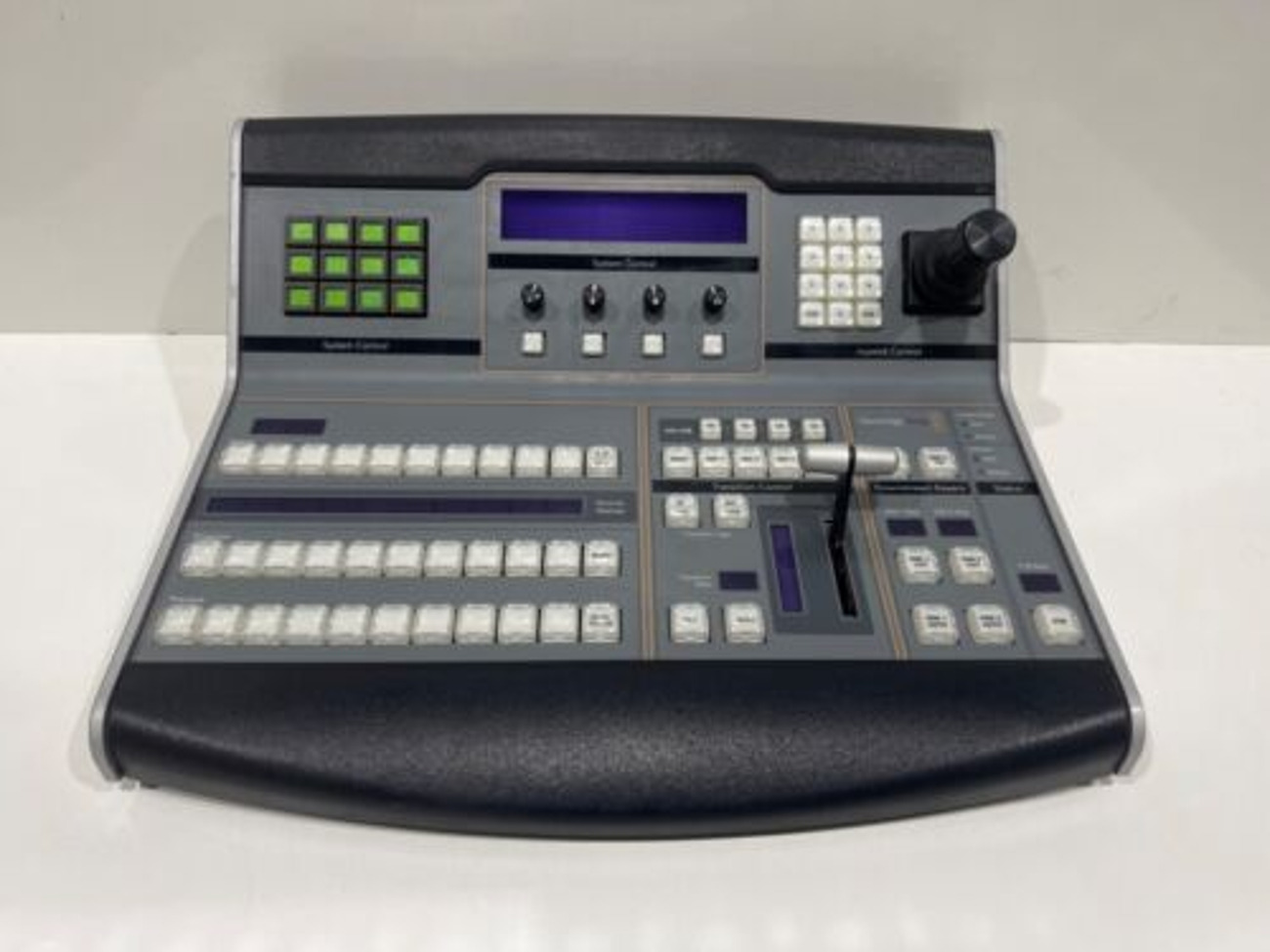 Blackmagic design broadcast panel (1 m/e)