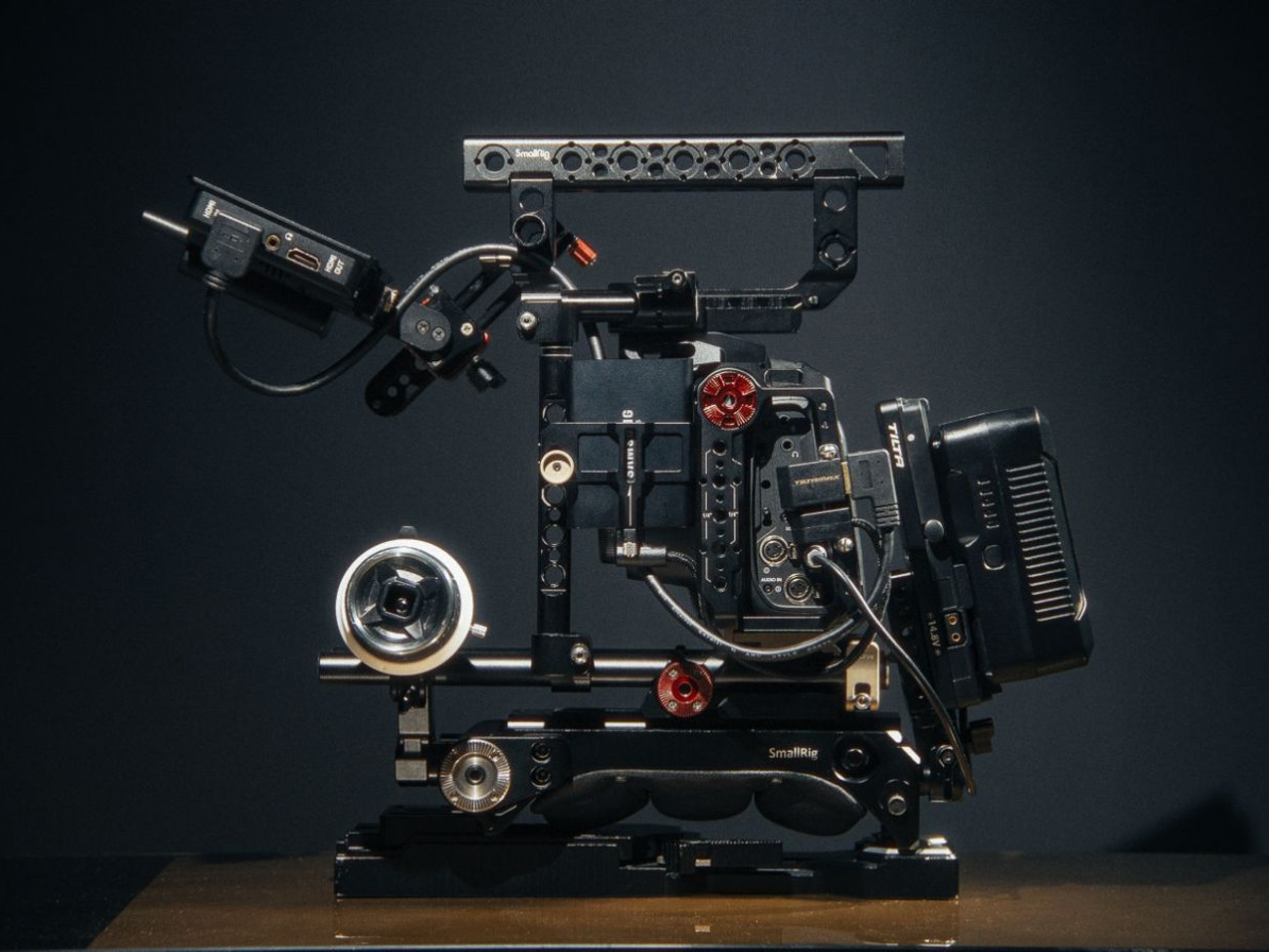 Blackmagic design pocket cinema camera 6k pro shooting kit