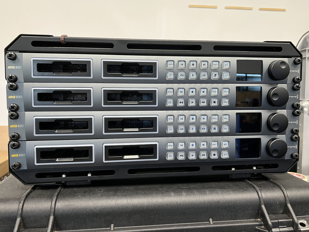 Blackmagic hyperdeck 12g 4k ssd recorders