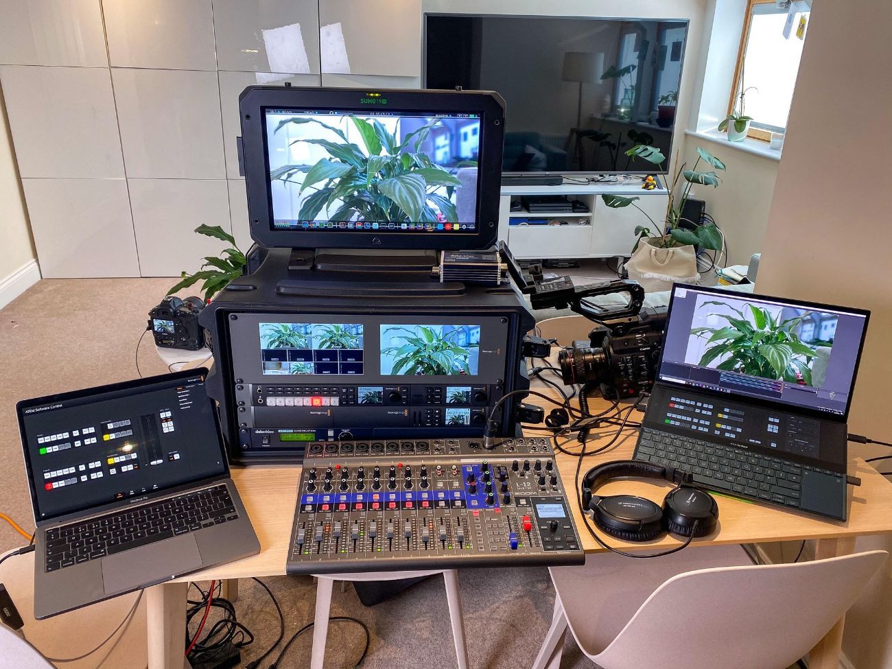 Blackmagic live stream kit + operator 