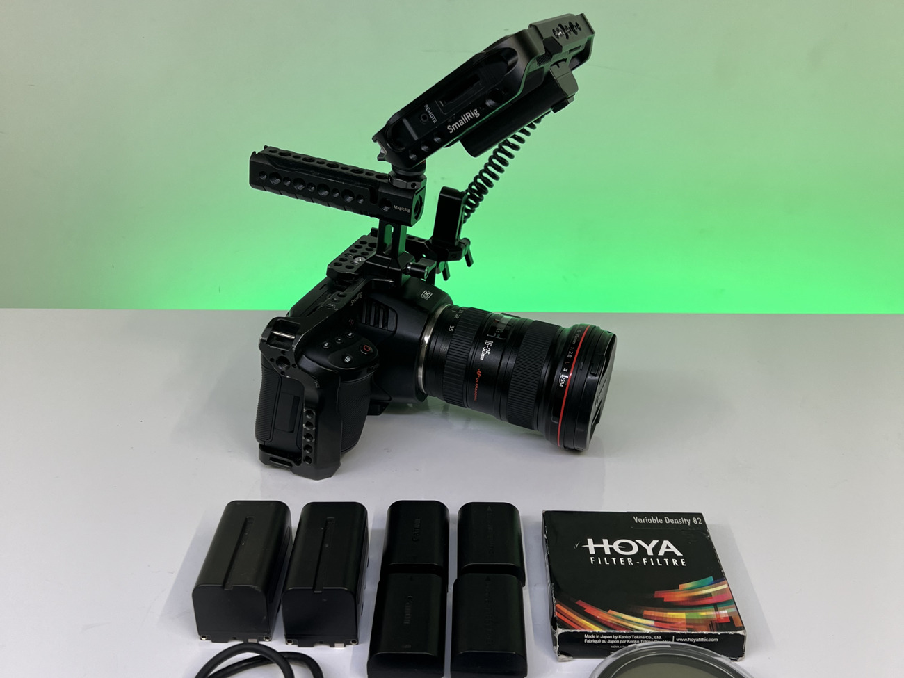 Blackmagic pocket 6k camera canon 16-35mm f2.8 ii nd bmpcc6k ef video monitor