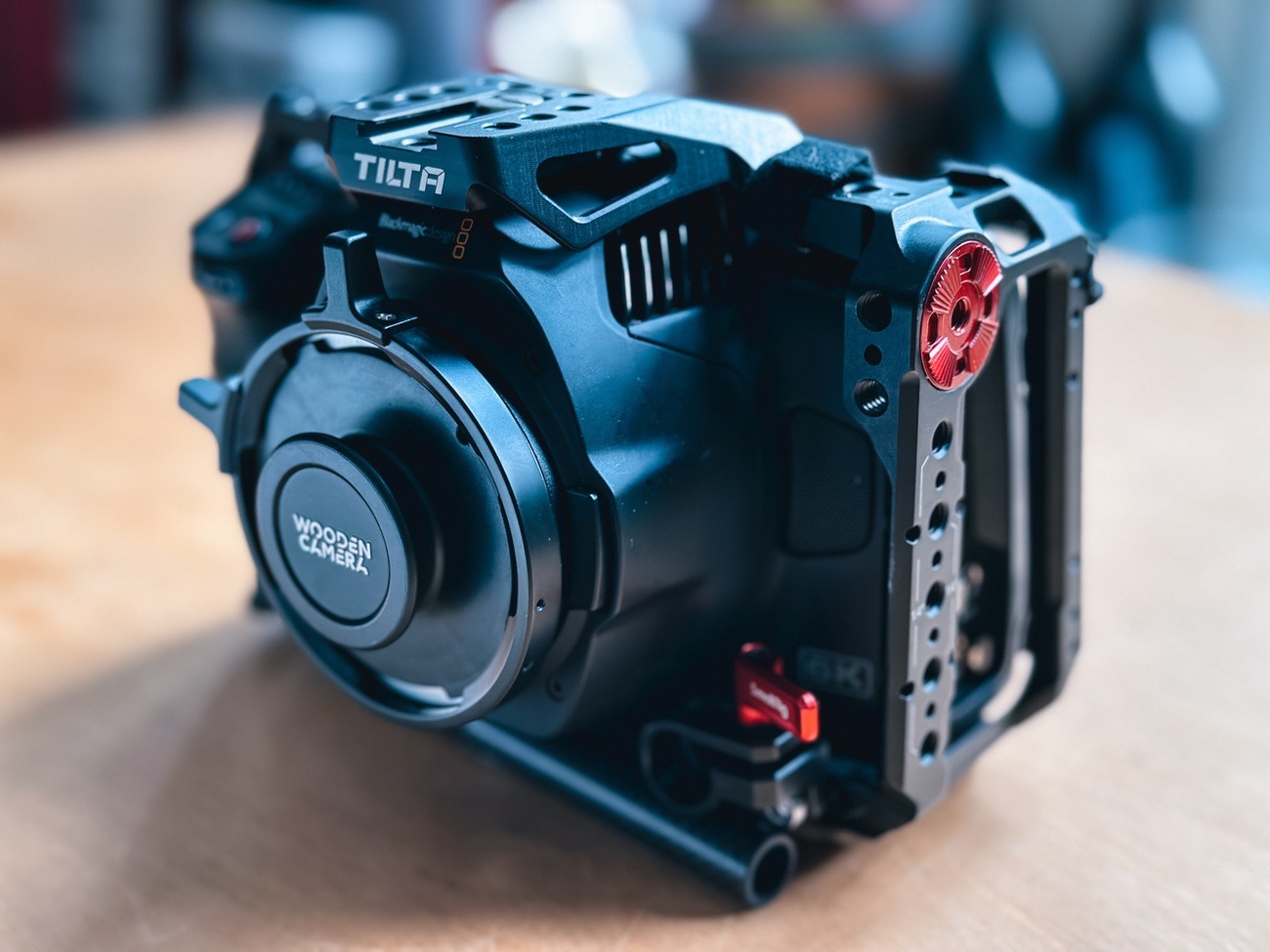 Blackmagic pocket 6k pro pl mount  +  dulens 58mm apo t2.4 lens