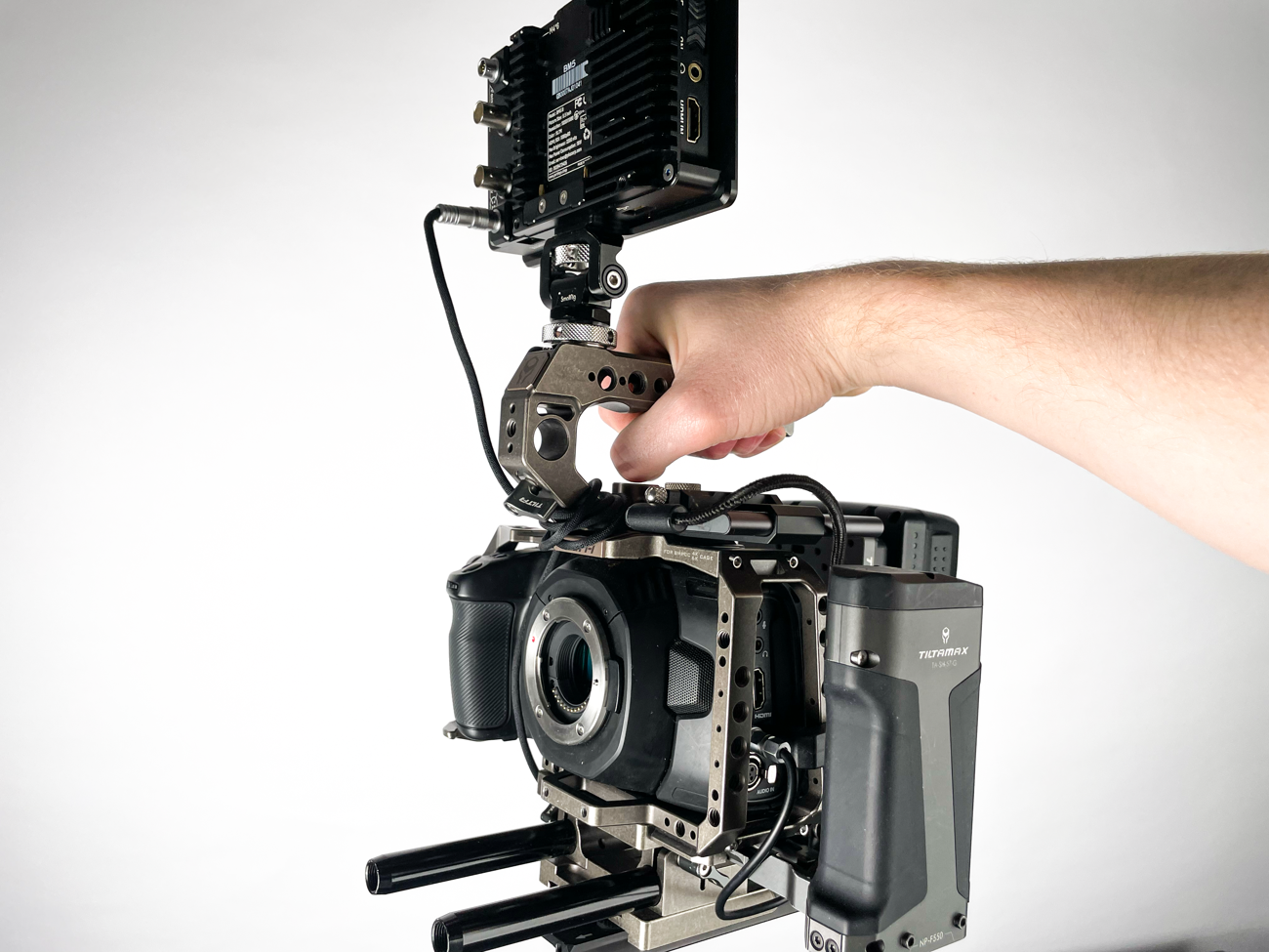 Blackmagic pocket (bmpcc) 4k / tilta handheld run & gun kit