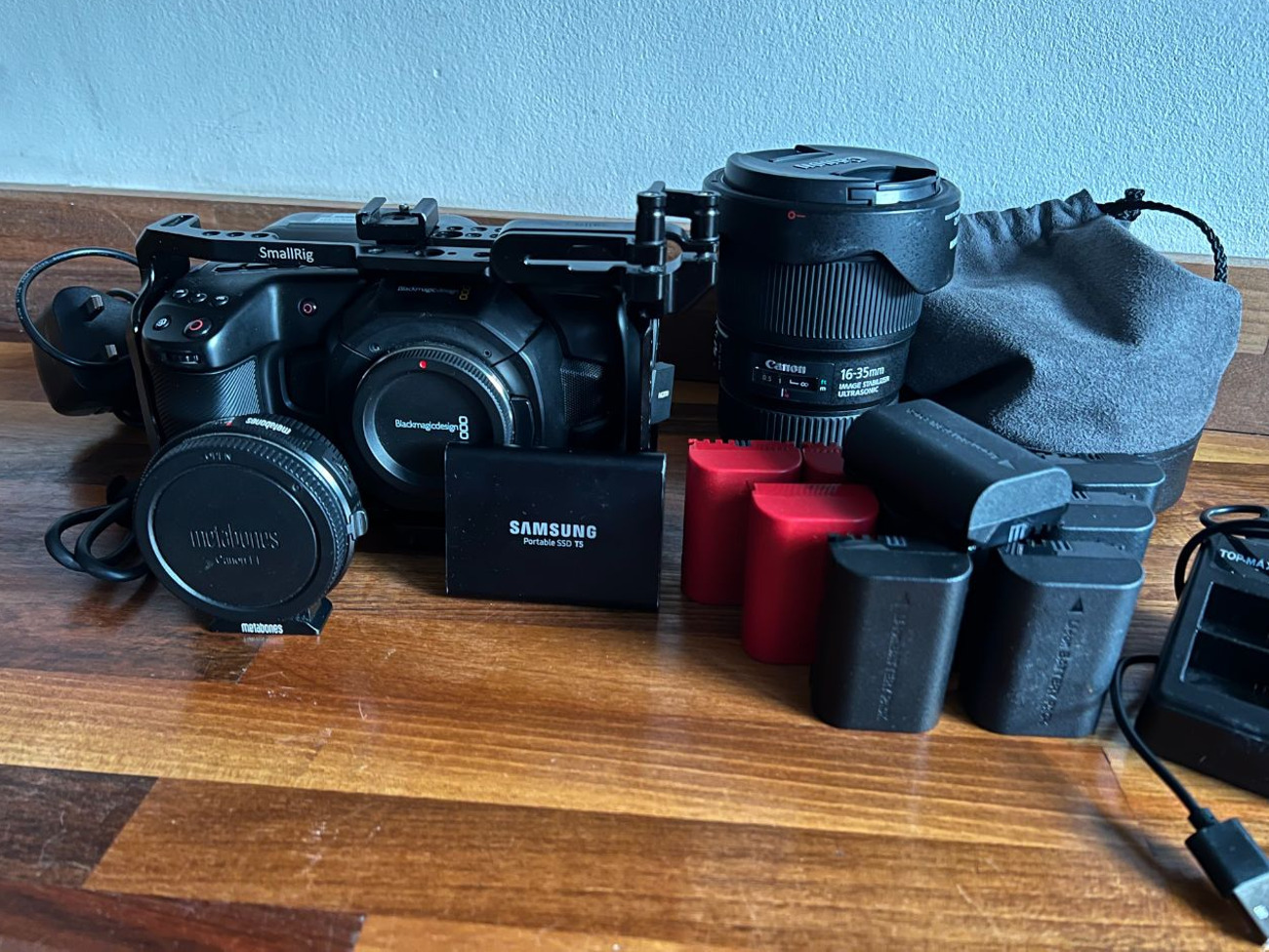 Blackmagic pocket cinema camera 4k - kit 2 - 1 lens