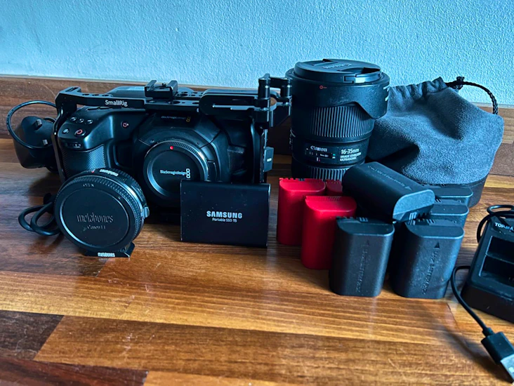 Blackmagic pocket cinema camera 4k - kit 2 - 1 lens