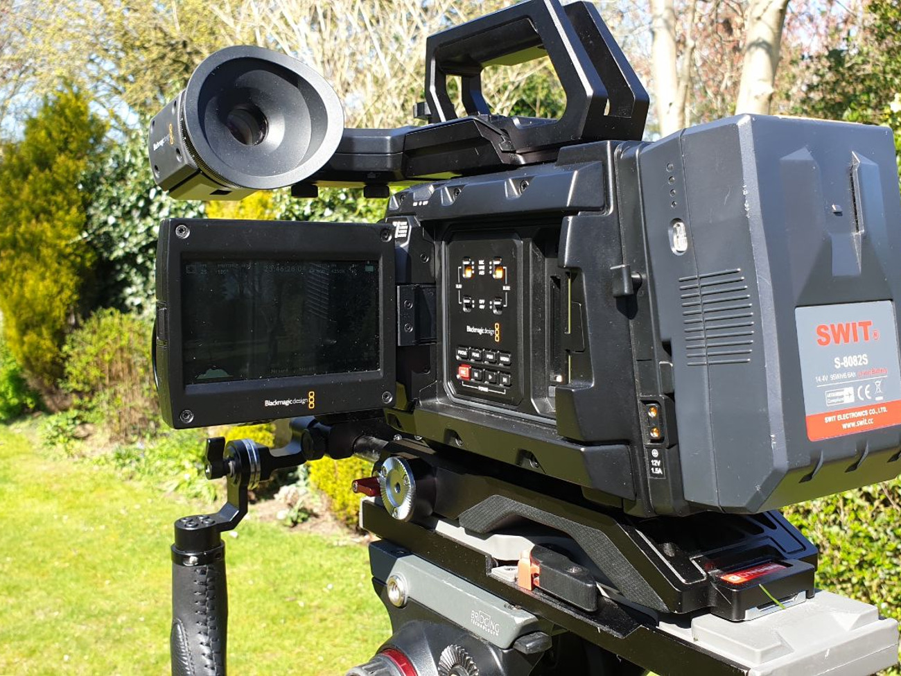 Blackmagic ursa mini pro 4.6k mk2 camera package
