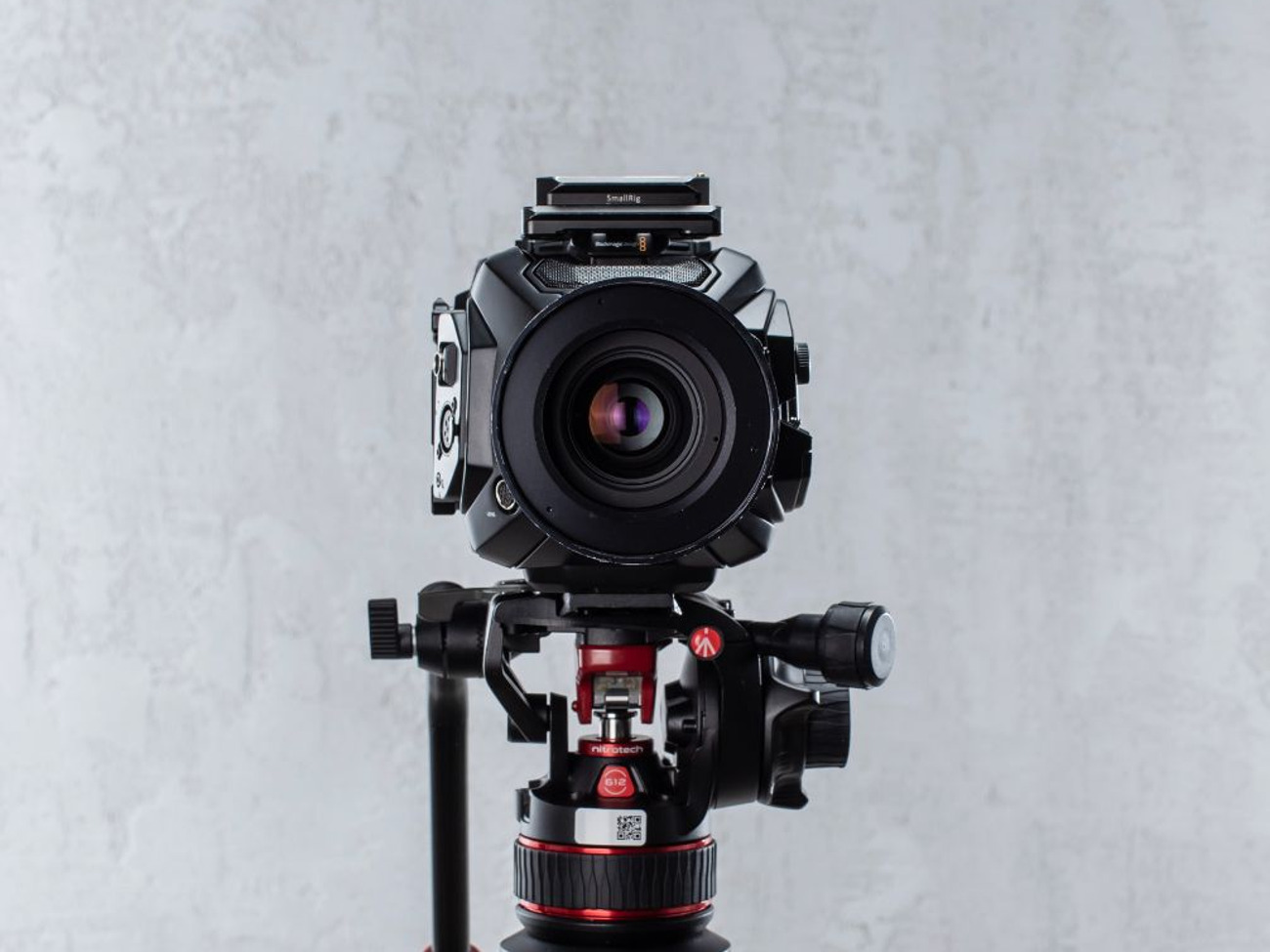 Blackmagic ursa mini pro 4.6k g2 (ef)