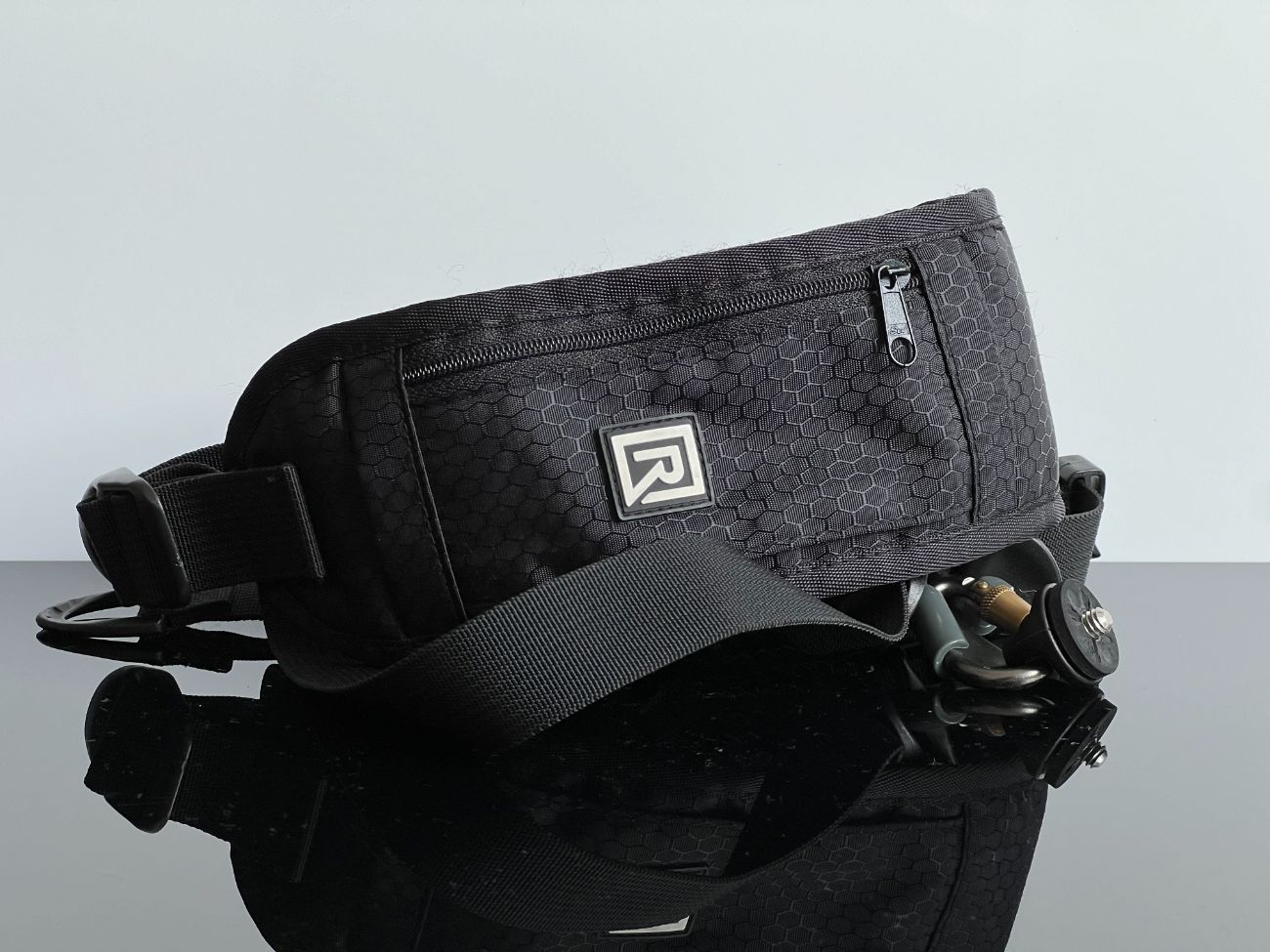 Blackrapid cross-body camera strap for dslr and mirrorless