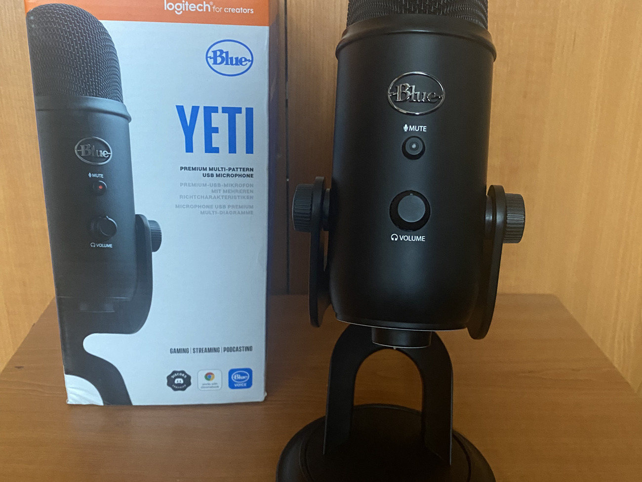 Blue yeti usb microphone 