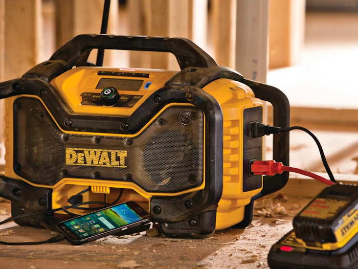 Bluetooth charger radio