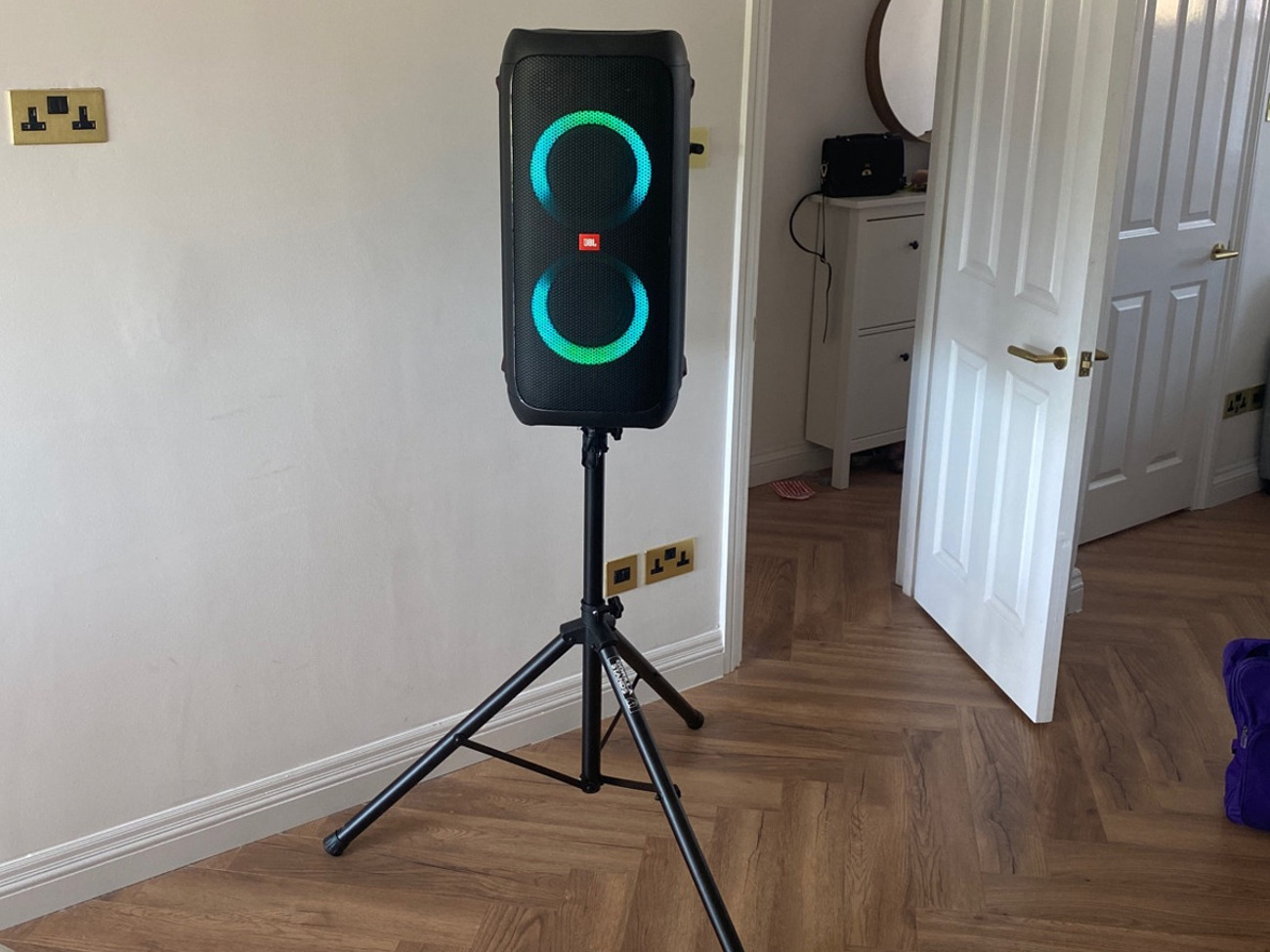 Bluetooth party/pa/dj speaker - jbl partybox 310 **£20 off first rental**