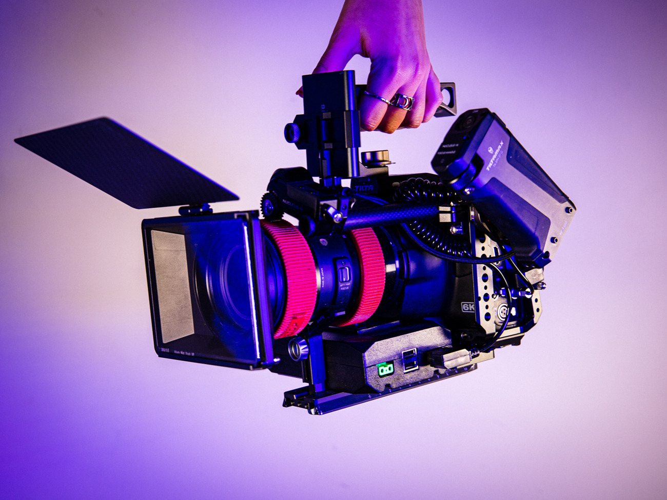 Bmpcc 6k pro freestyle kit - 18-35mm + ff + mattebox + vlock +ssd (blackmagic)