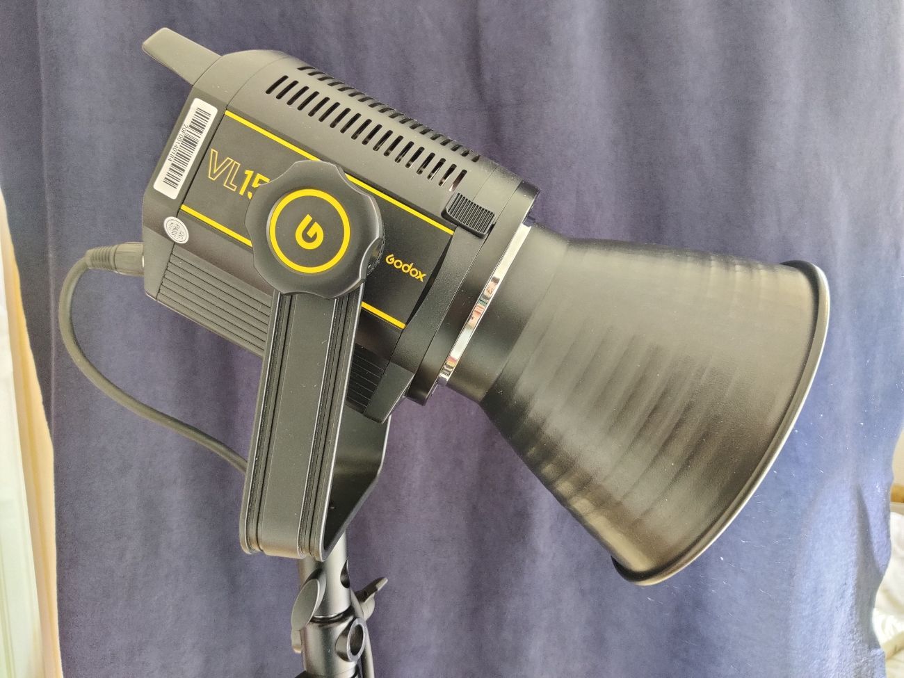 Bmpcc4k +tripod +godox vl-150 + stand