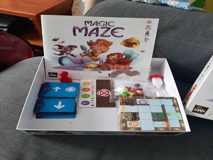 Board game magic maze