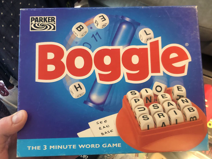Boggle board game