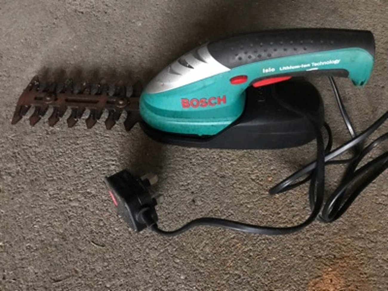 Bosch cordless shrub trimmer