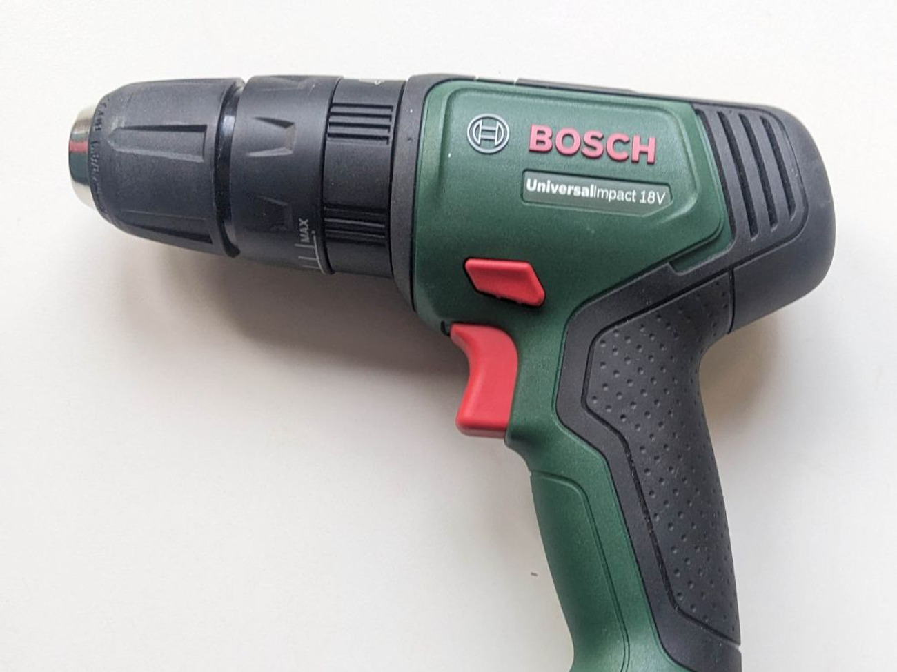 Bosch professional cordless combi drill-screw driver w bits