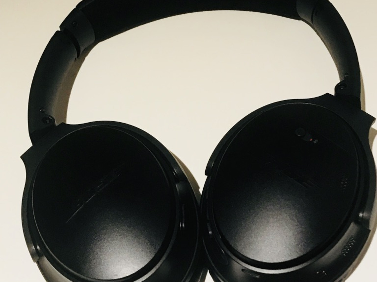 Bose qc35 mk2 noise cancelling headphones. latest