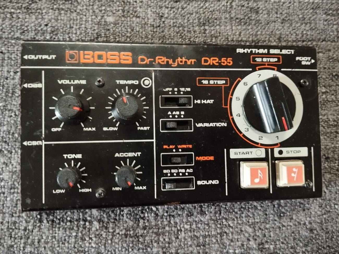 Boss dr-55 drum machine
