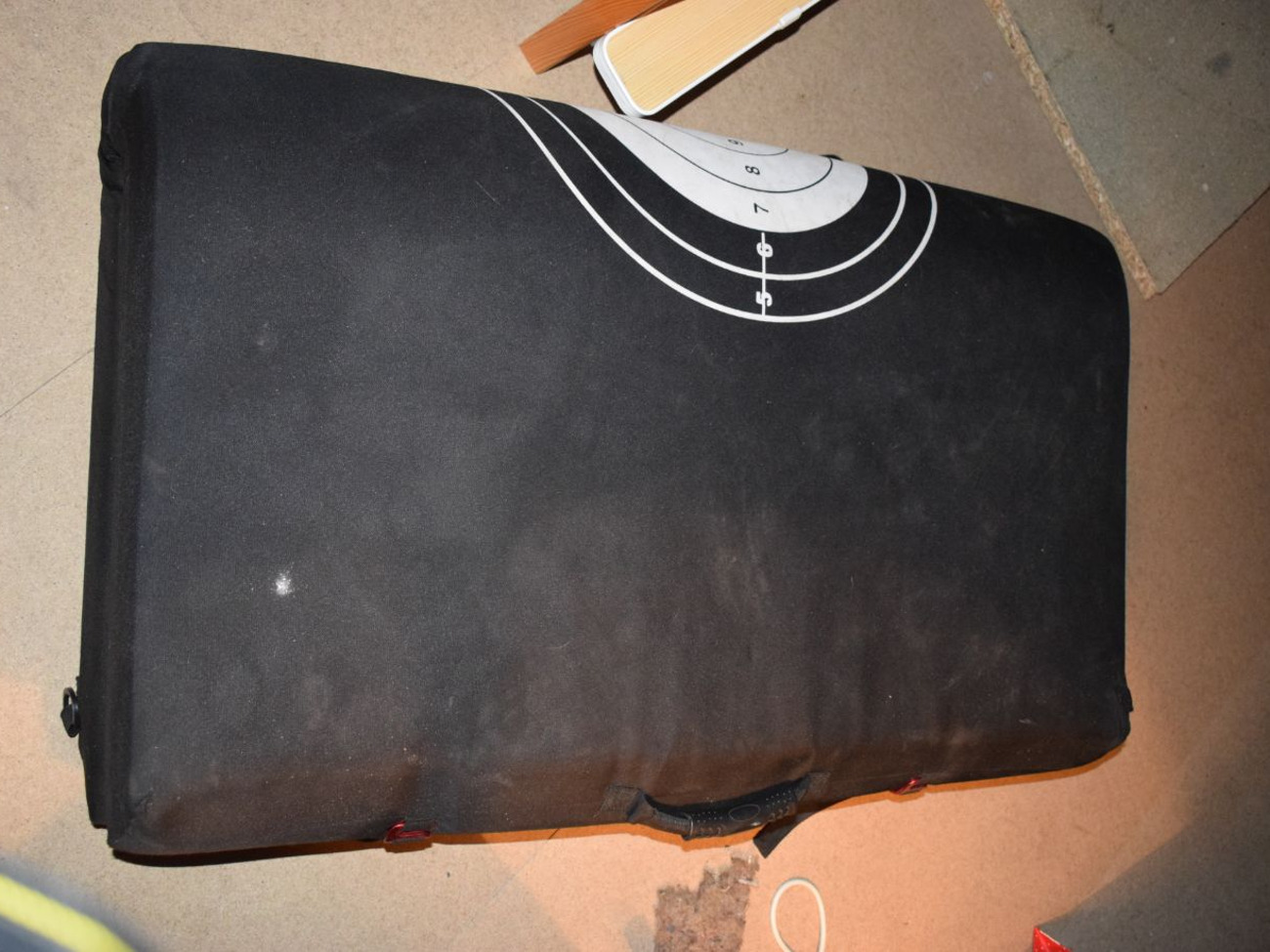 Bouldering mat red chilli