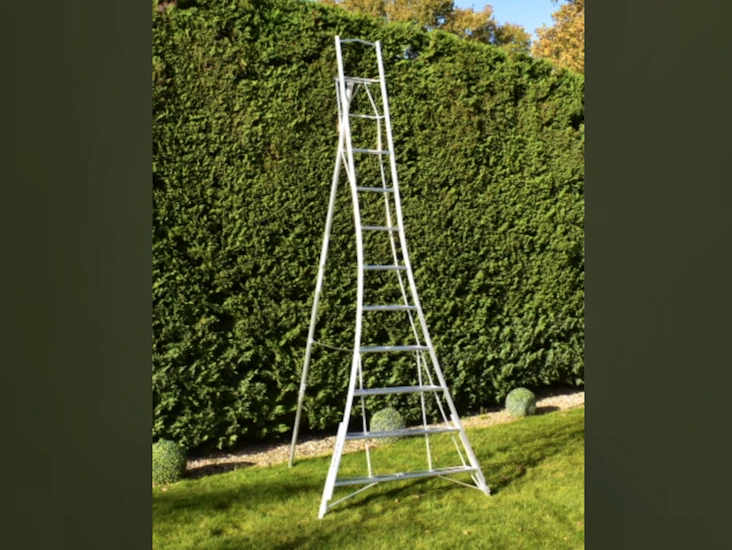 Bps 3 leg trade master tripod ladder 3.6m; horticulture ladder