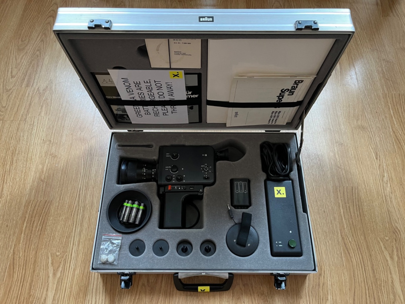Rent Braun Nizo 801 Macro Super 8 Camera from XDOT Rentals, Evelyn
