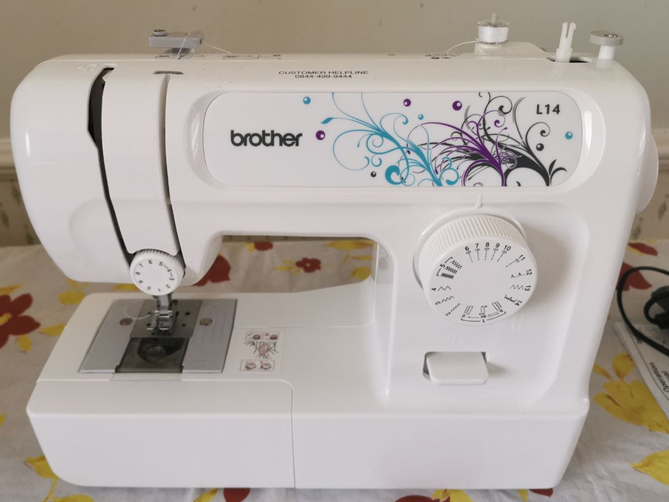 Brother sewing machine with led sewing light