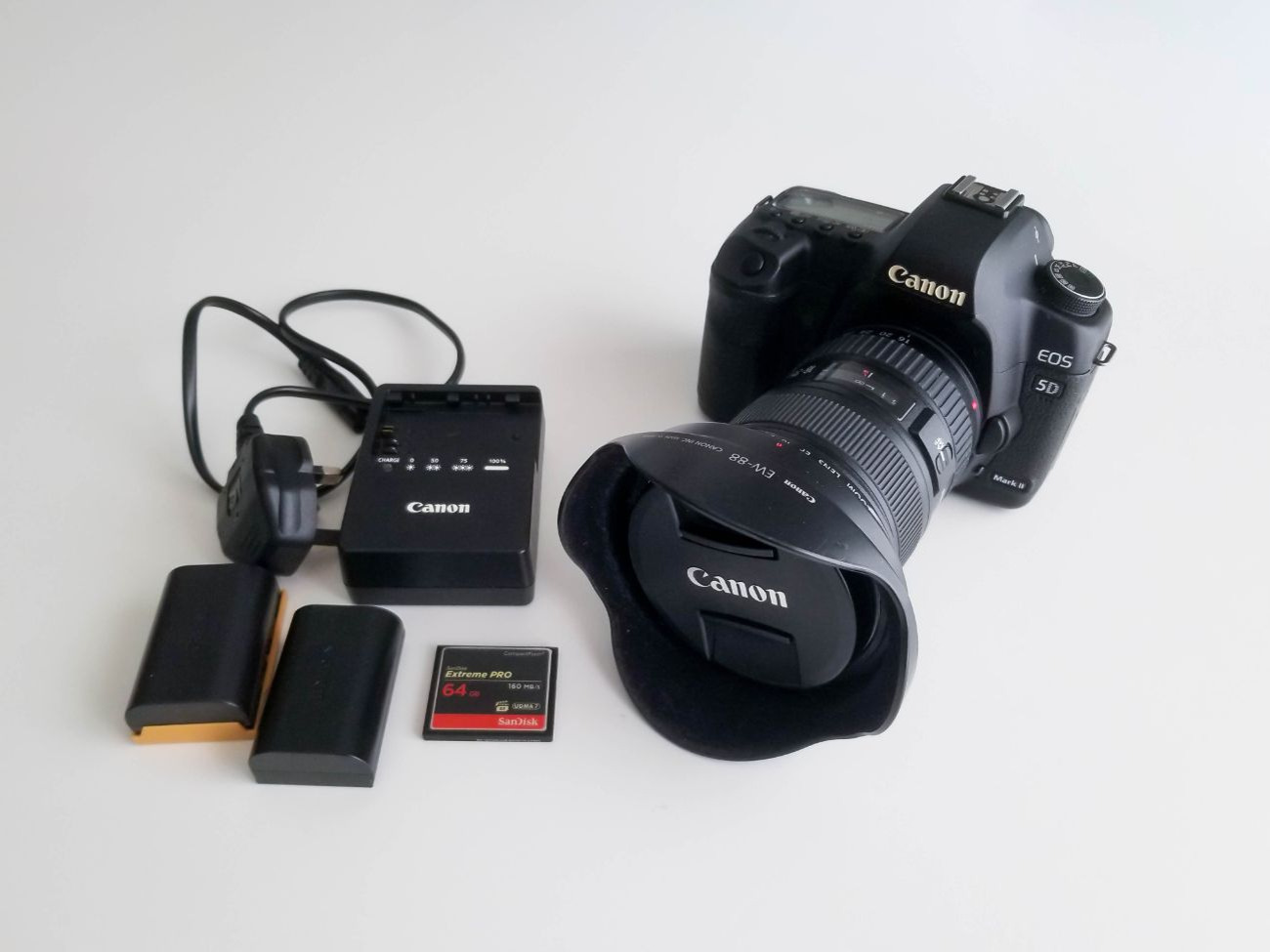 Bundle: canon 5d mkii dslr (full frame)+canon 16-35mm f/2.8
