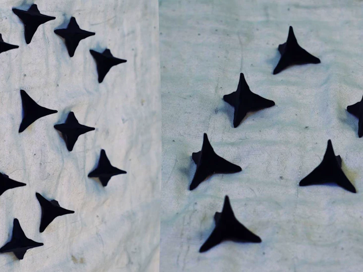 Caltrops plastic spikes