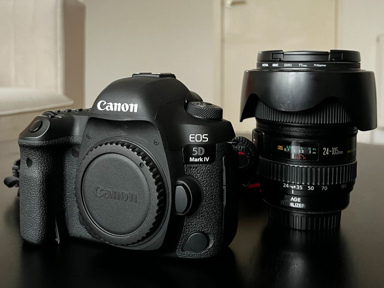 Camera canon 5d mark iv + lens canon 24-105mm f4 is usm ll