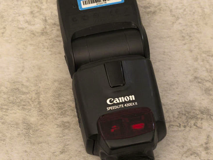 Camera flash for most dslr cameras. canon speedlite 430 exll