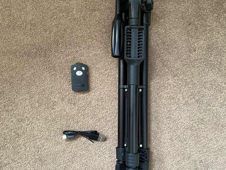 Camera phone tripod with bluetooth controller