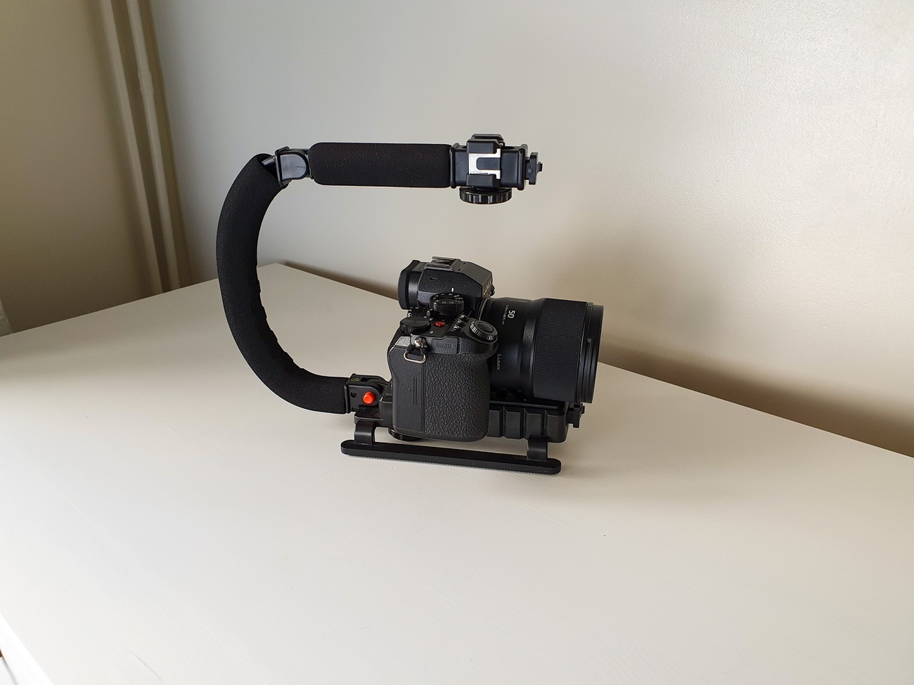 Camera stabiliser grip mount
