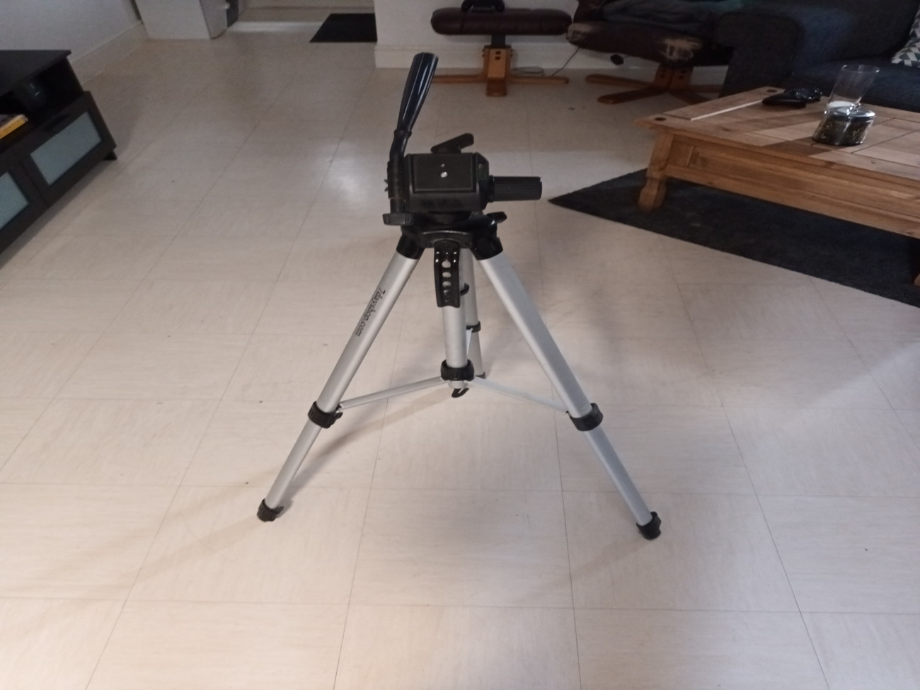  tripod camera stand great quality