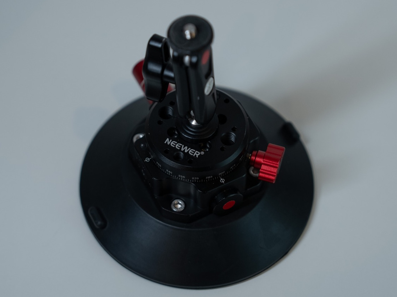 Camera suction cup mount with magic arm 