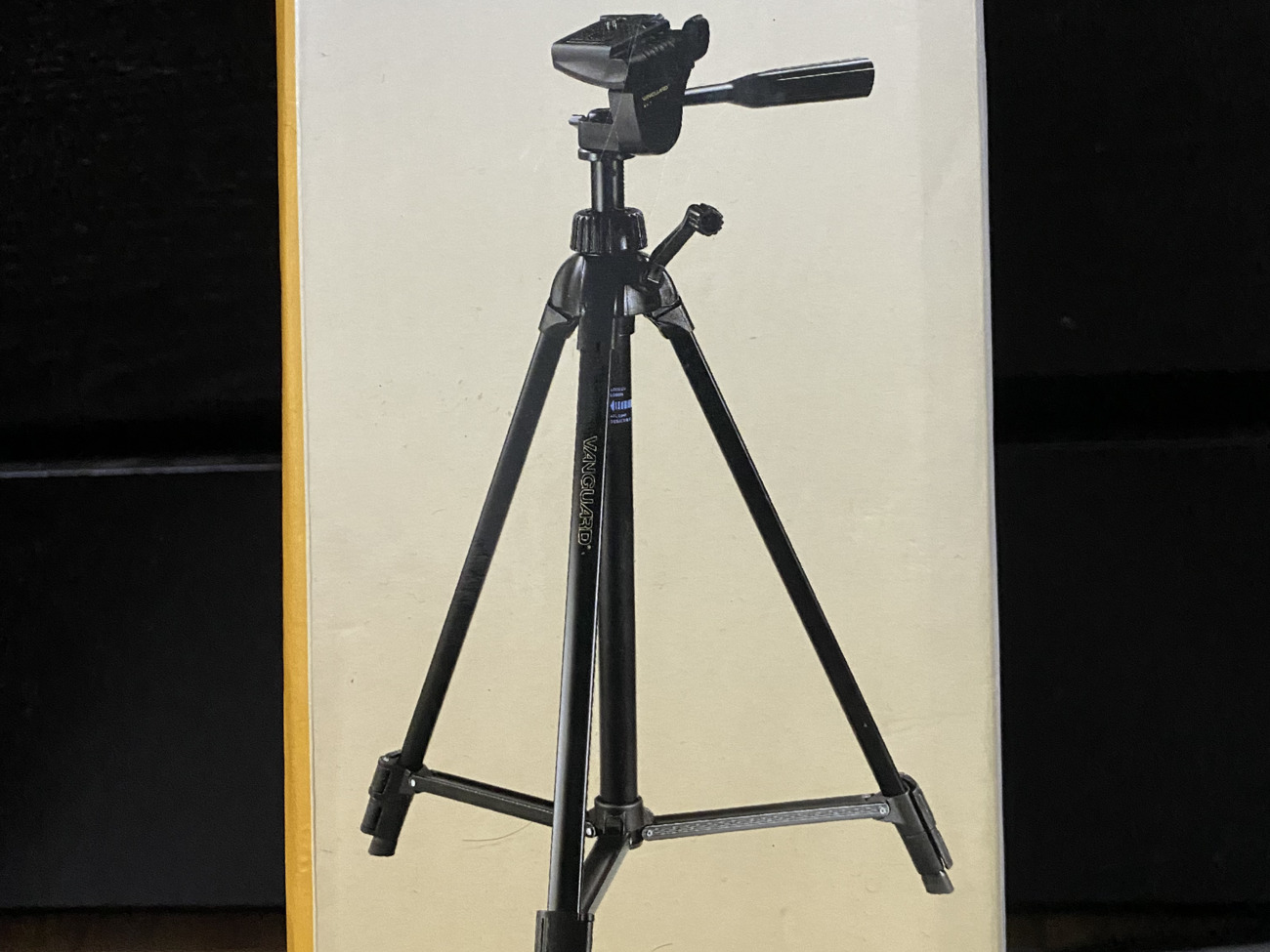 Camera tripod
