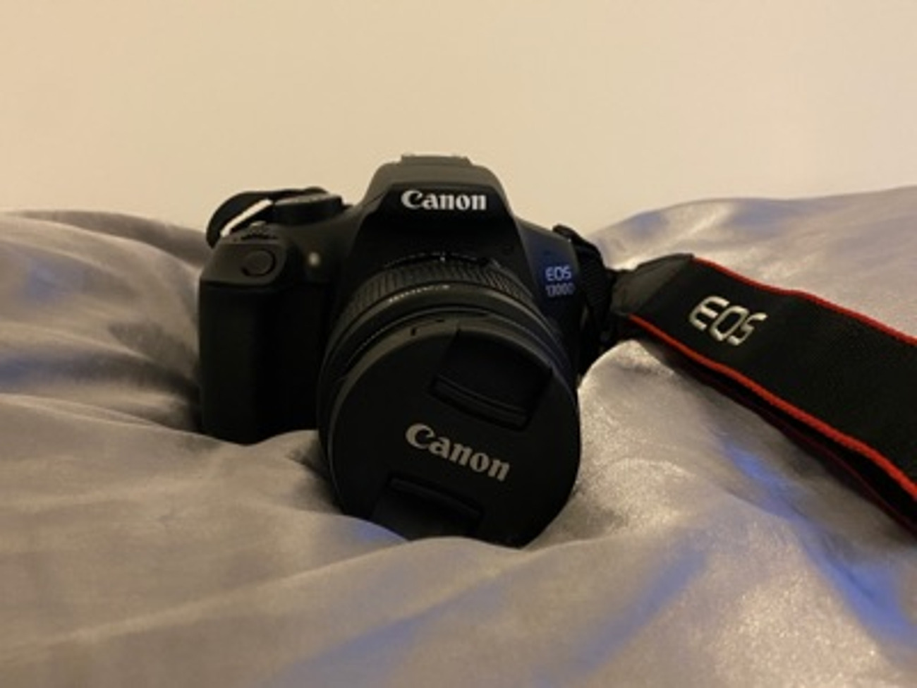 Canon 13000d eos dslr