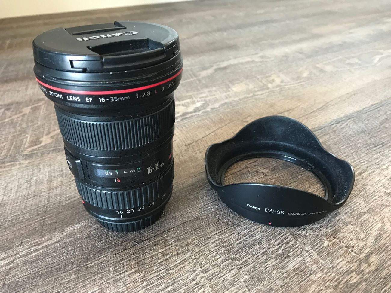 Canon 16-35mm f2.8 l - ef mount canon fit