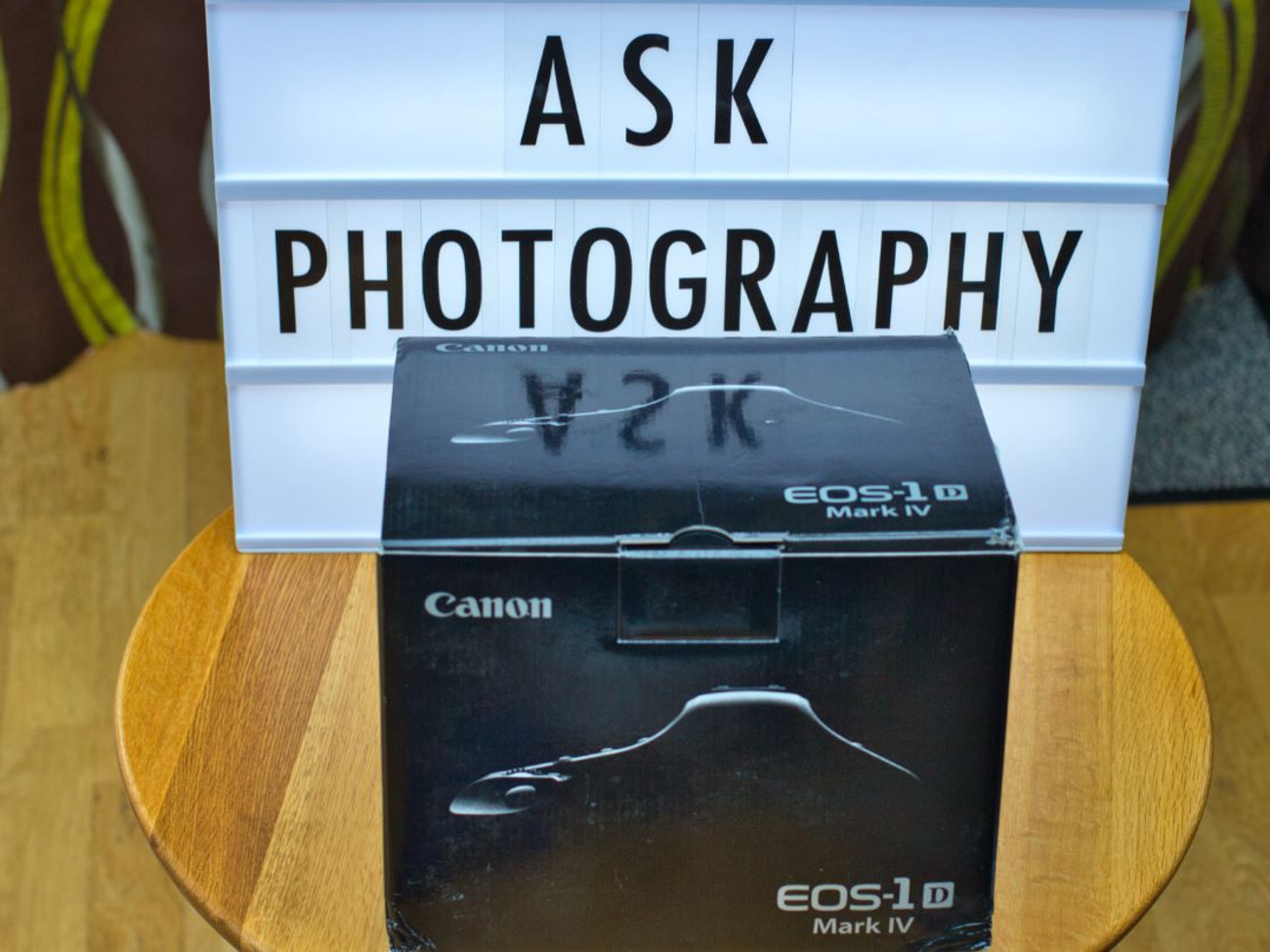 Canon 1d mk4 dslr camera plus one battery