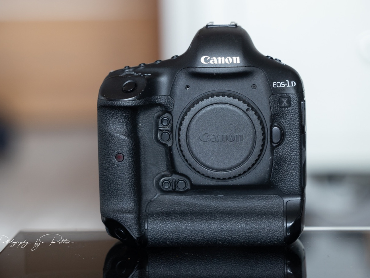 Canon 1dx camera